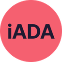 iADA IADA ロゴ